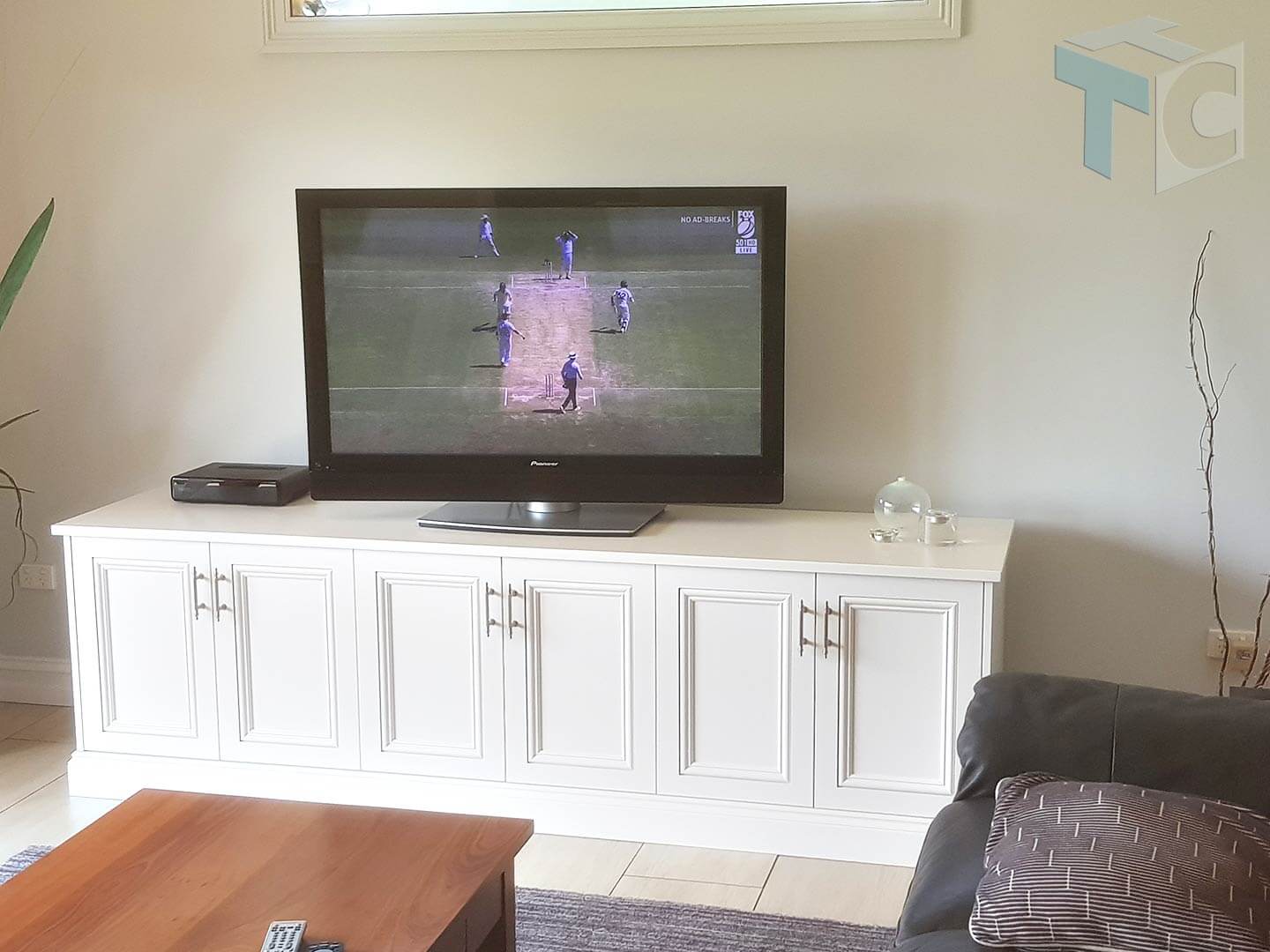 prospect-tv-unit-01 traditional-display-tv-unit-white